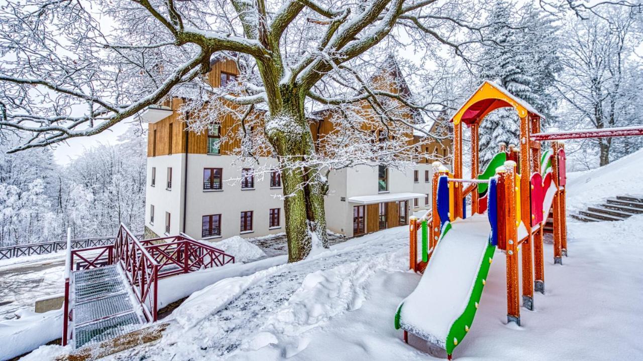 Apartament D19 Z Basenem, Sauna, Jacuzzi Green Park Resort - 5D Apartments シクラルスカ・ポレンバ エクステリア 写真