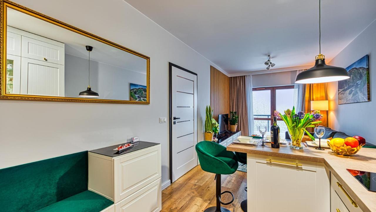Apartament D19 Z Basenem, Sauna, Jacuzzi Green Park Resort - 5D Apartments シクラルスカ・ポレンバ エクステリア 写真