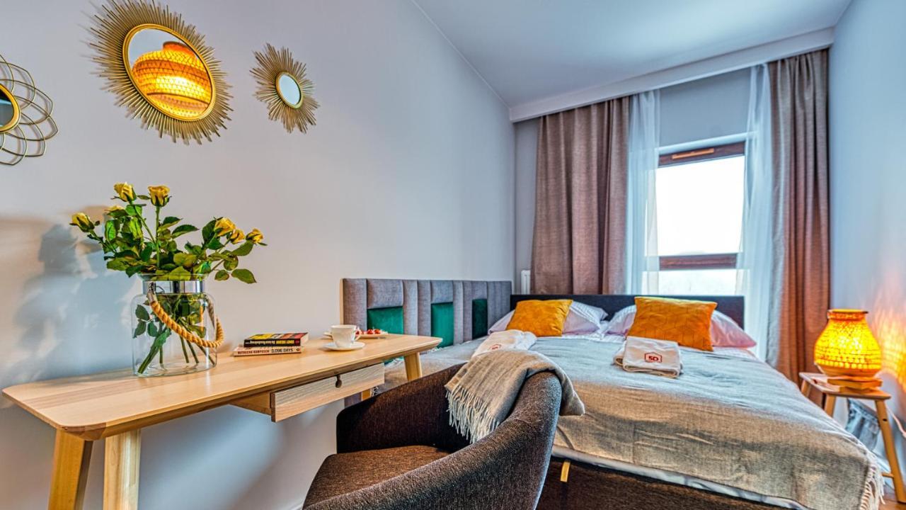 Apartament D19 Z Basenem, Sauna, Jacuzzi Green Park Resort - 5D Apartments シクラルスカ・ポレンバ エクステリア 写真