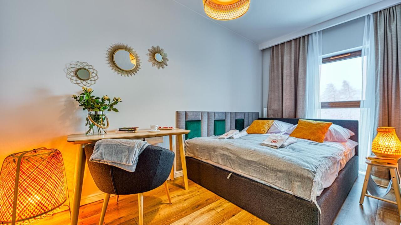 Apartament D19 Z Basenem, Sauna, Jacuzzi Green Park Resort - 5D Apartments シクラルスカ・ポレンバ エクステリア 写真